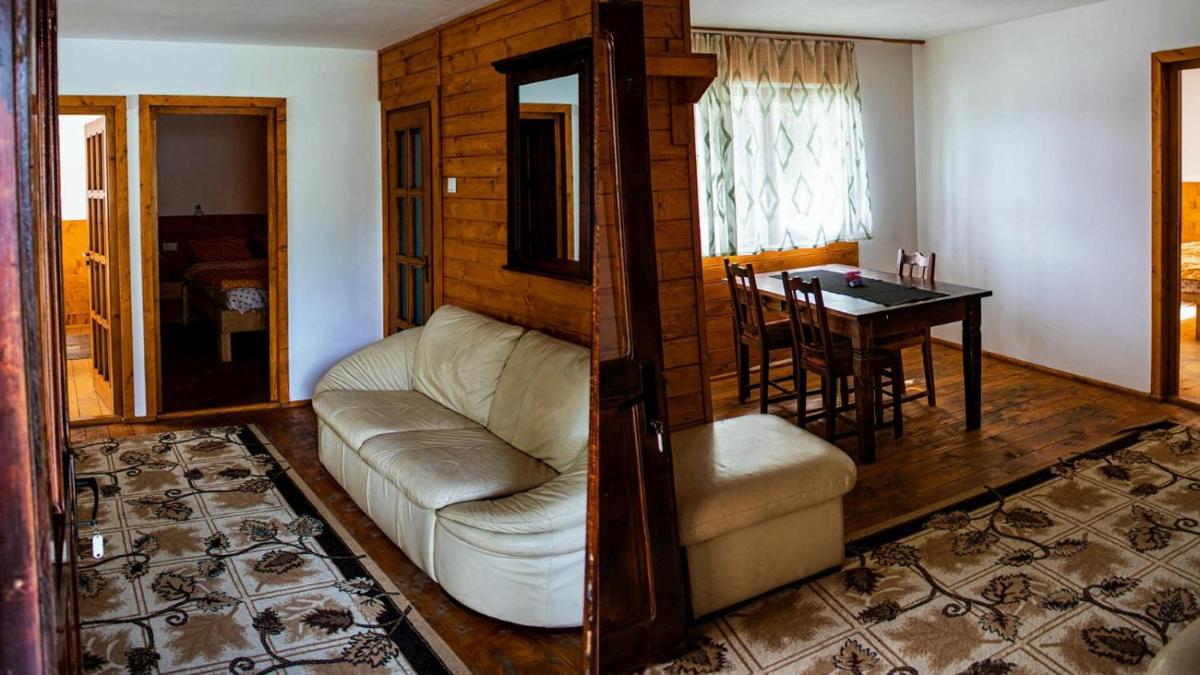 Complex Lacul Micesti - Housity