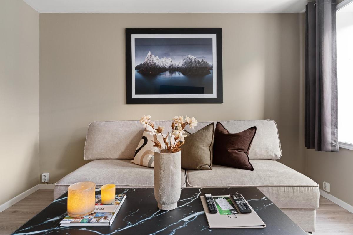 Enter Viking Apartment Hotel - Housity