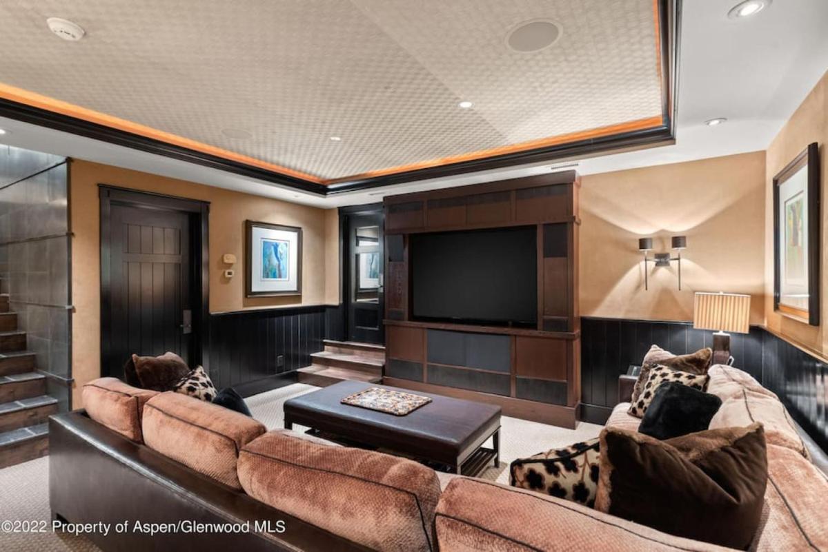 Gorgeous home in Aspen West End - Housity