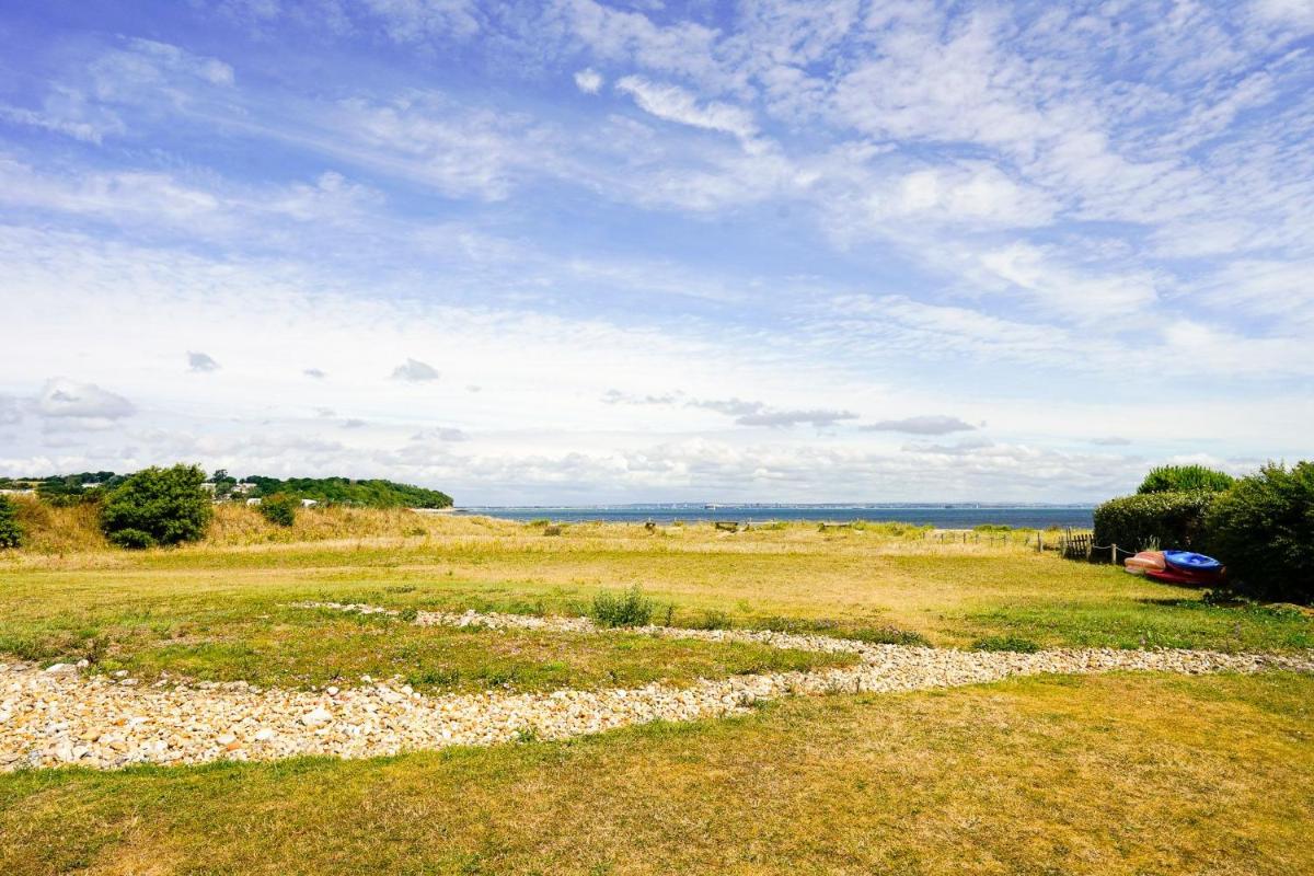 9 Solent Landing - Housity
