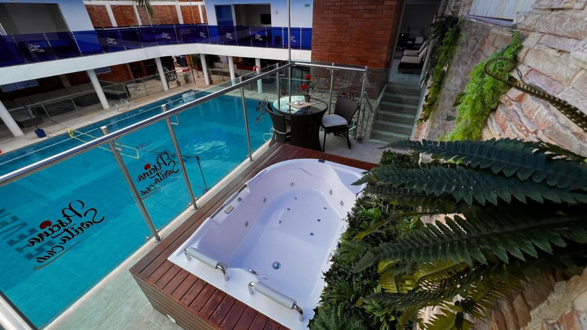 PISCINA SARITA CLUB BOUTIQUE - Hizvo