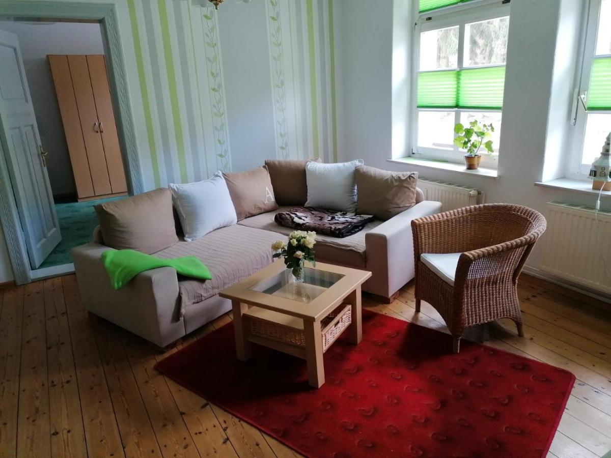 NEU! Ferienwohnung in Kehrberg mit Pool - Housity