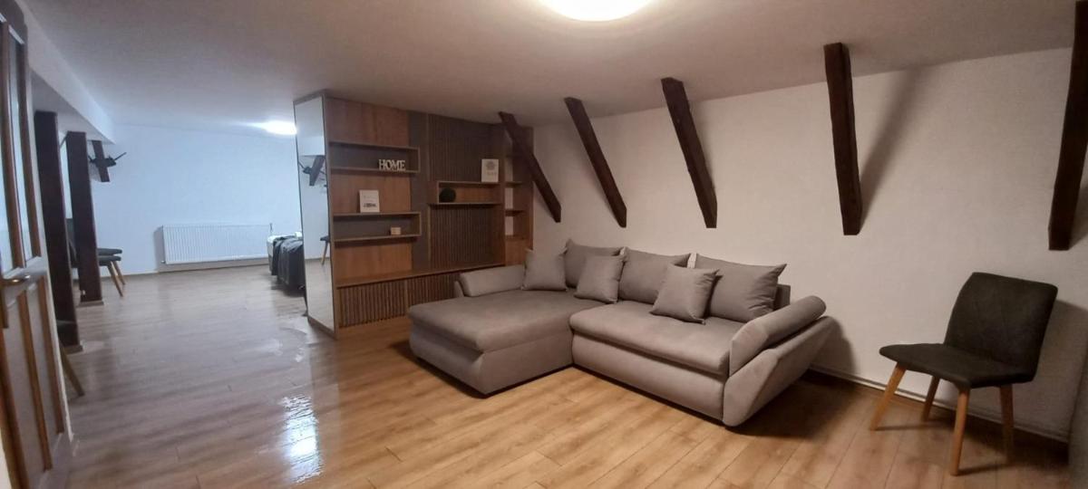 GM 15 Apartments - Housity