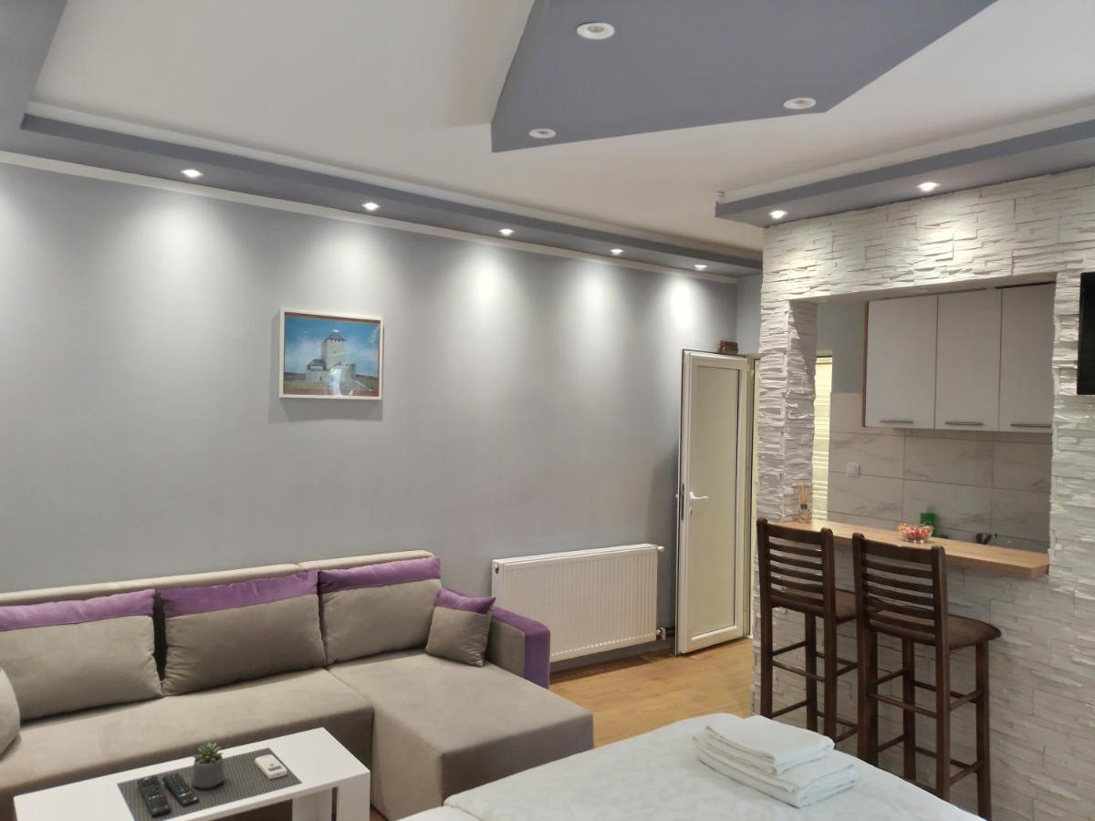 Čavić apartmani - Housity