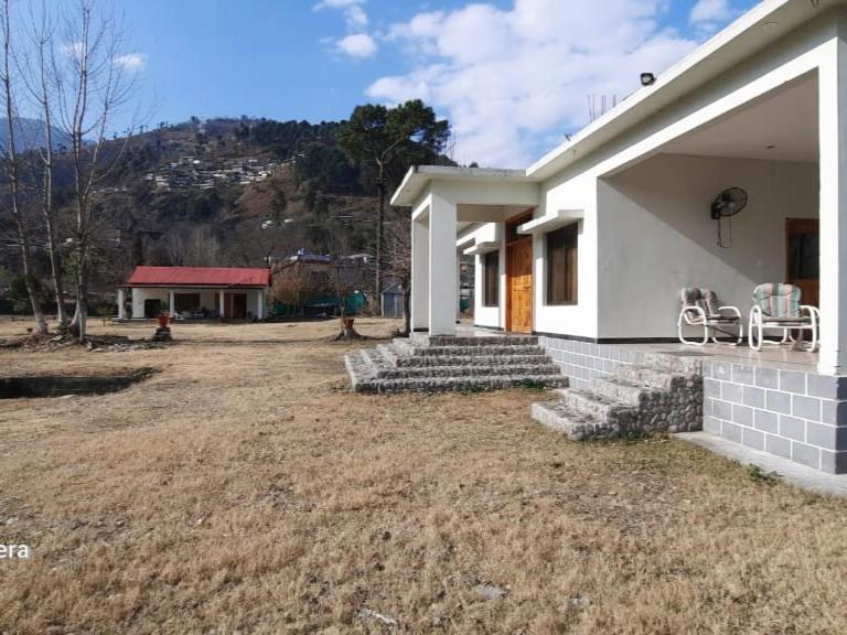 Suitetrails - Country Club Balakot - Riverfront 2 Bed Apartment