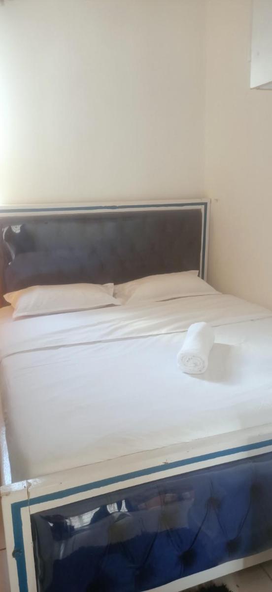 Racecourse Gardens Apartment - Housity