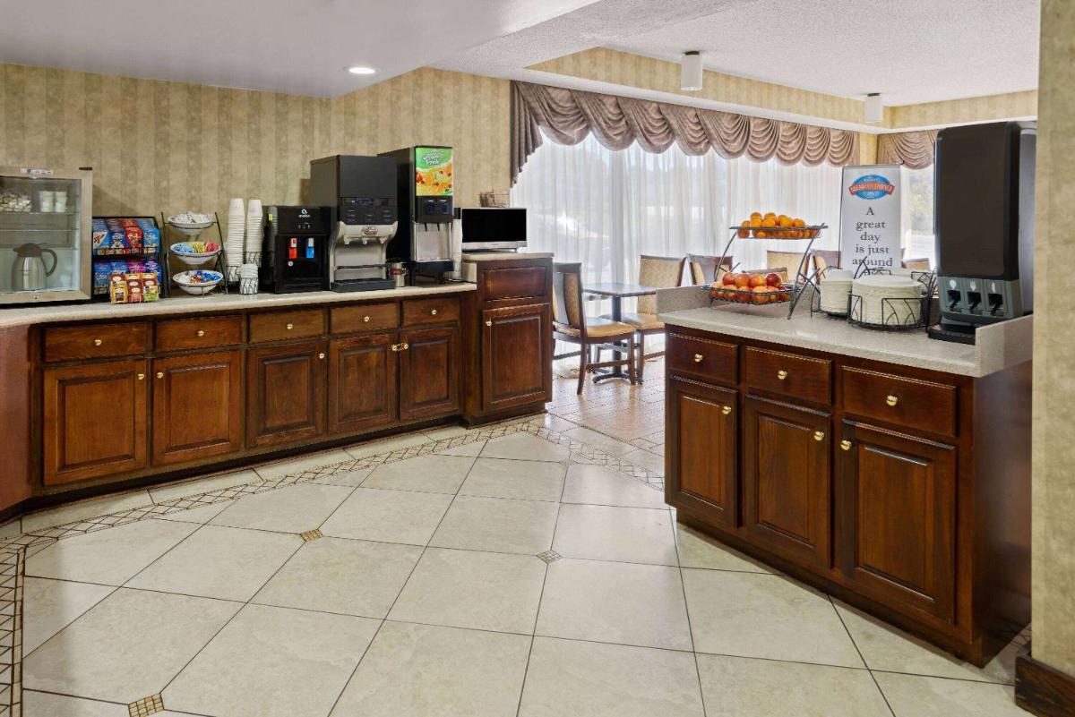 Baymont by Wyndham Griffin - Housity