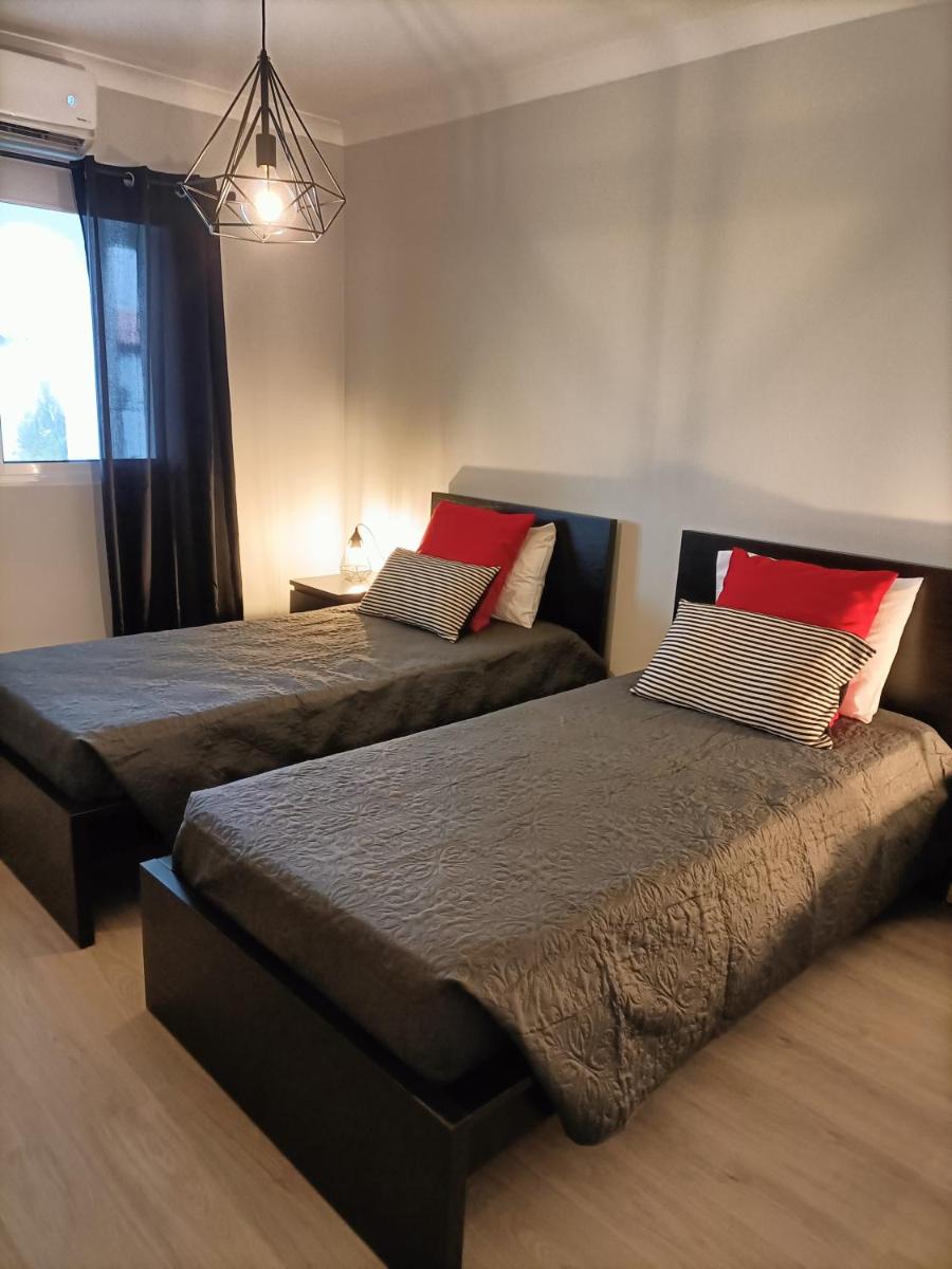 Sons da Ribeira - Housity