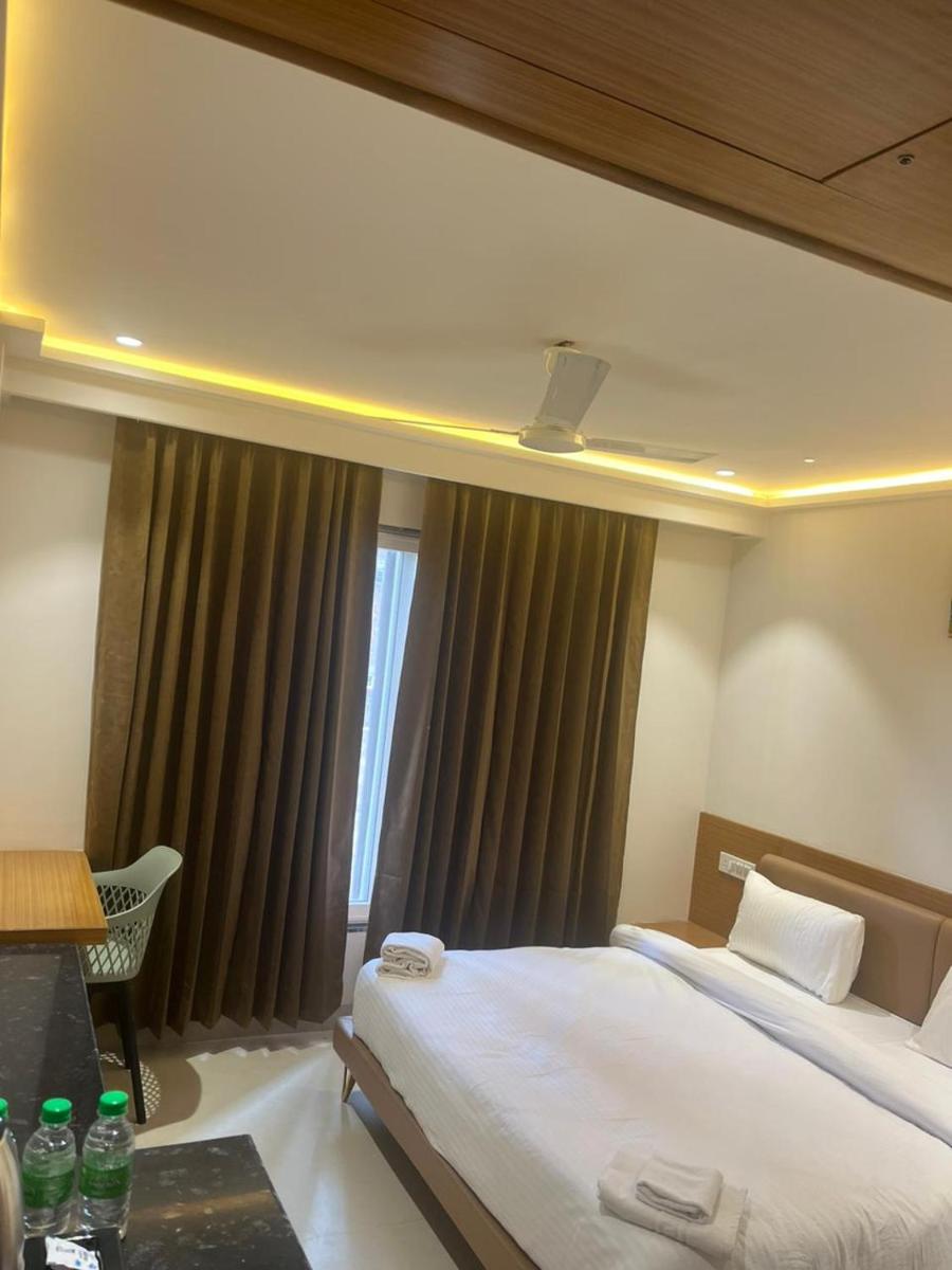 Hotel The Grand Virgo - Housity