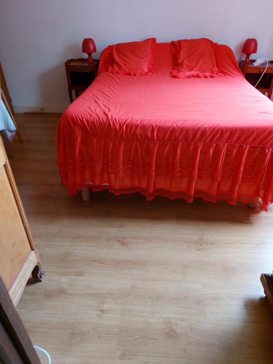 Grande maison sur 2000m° de terrain - Housity