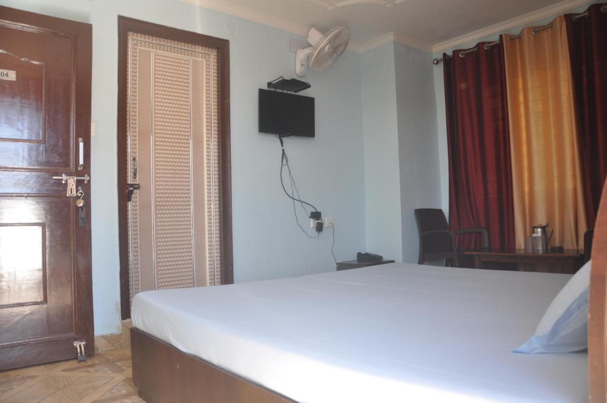 HOTEL LANSBLUE - Housity