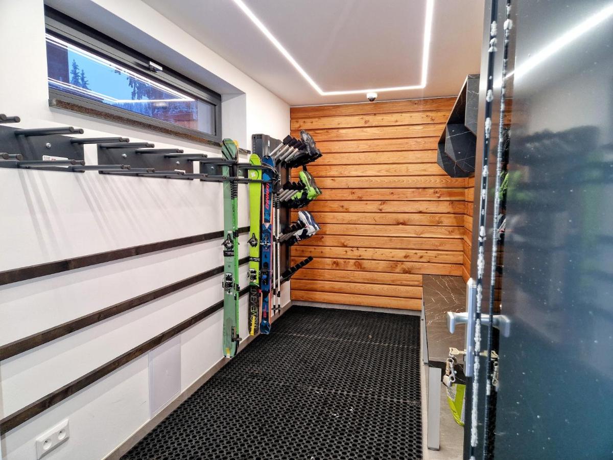 Aparthaus PINIA - Martinské hole - Housity