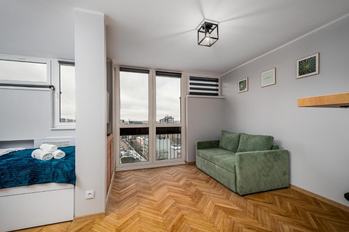 Apart D&K Chłodna 15 - Housity