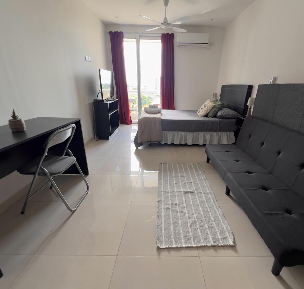 DEPARTAMENTO SOLAR con COCHERA - Housity