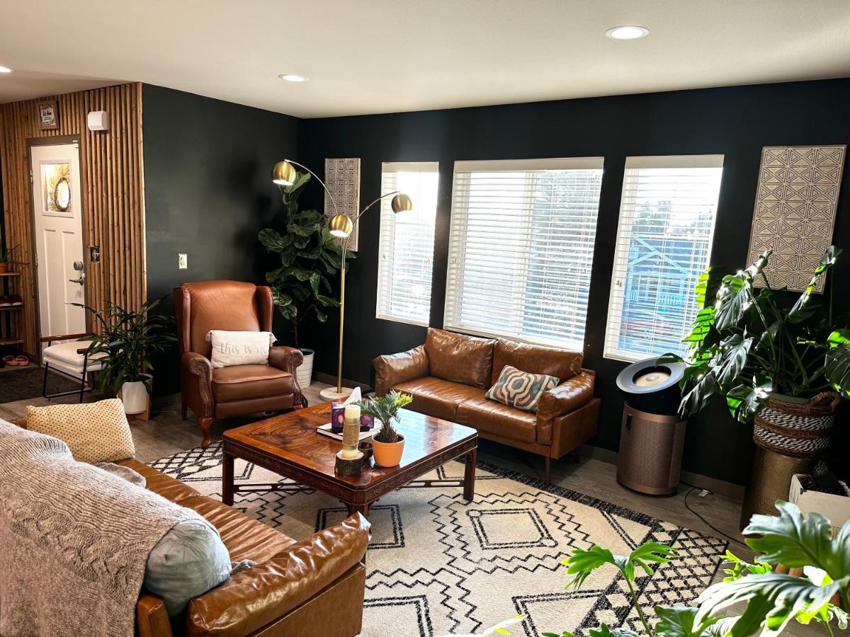Central Tacoma Homestay with breakfast included -private room- - Housity