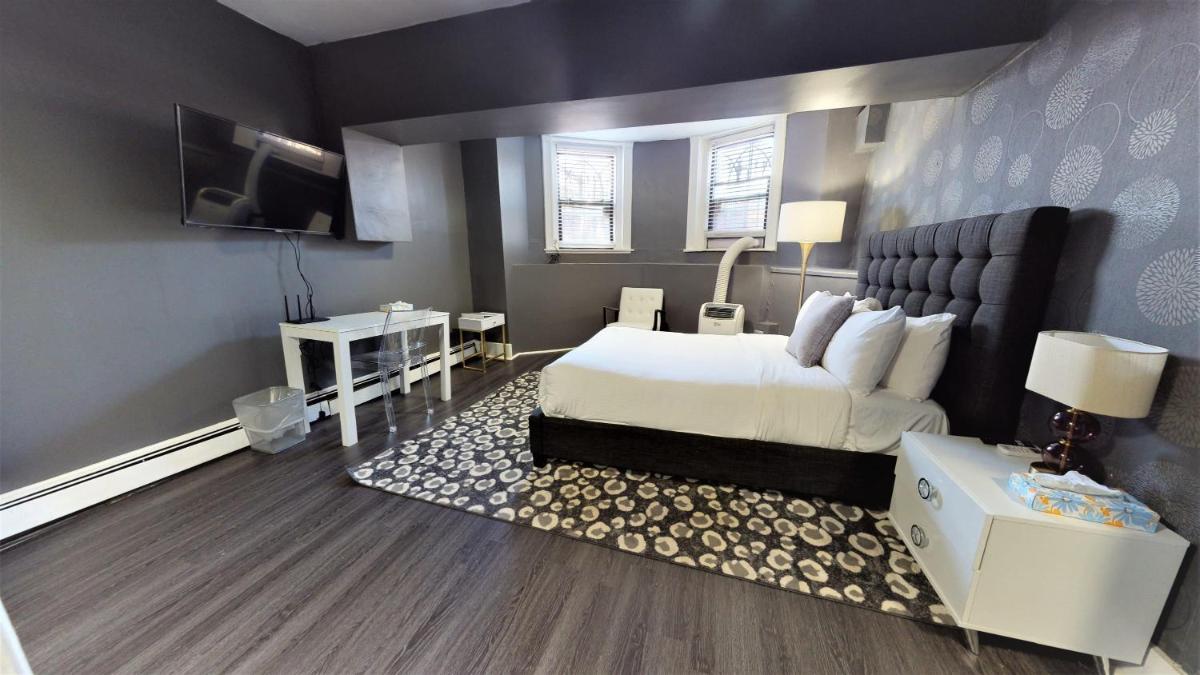 Prices And Location CANNOT Be Beat! 1B1 - Housity