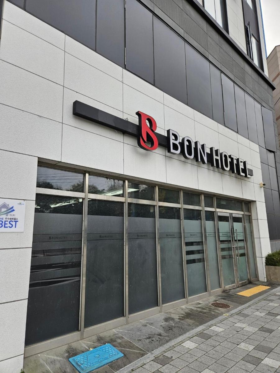 BON Hotel BUSINESS - Housity