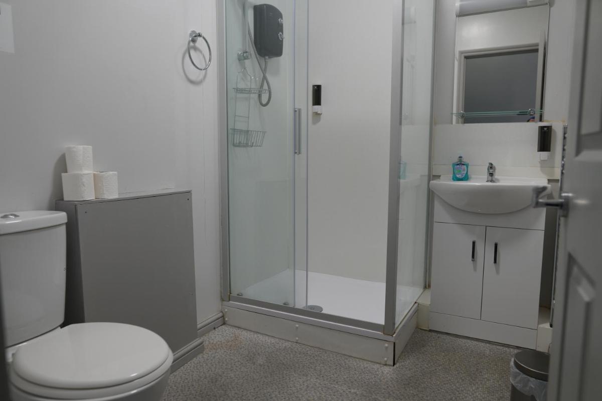 Royal Hotel Kettering - Housity