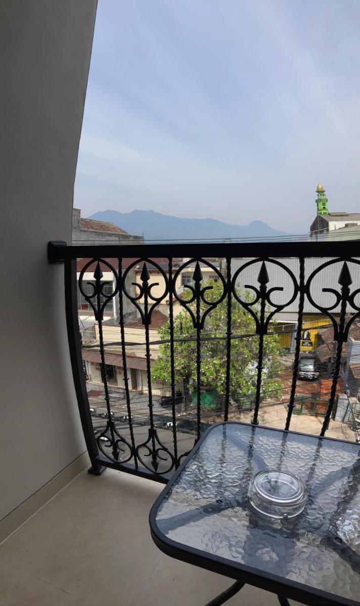 Pesona Guesthouse Syariah Malang - Housity