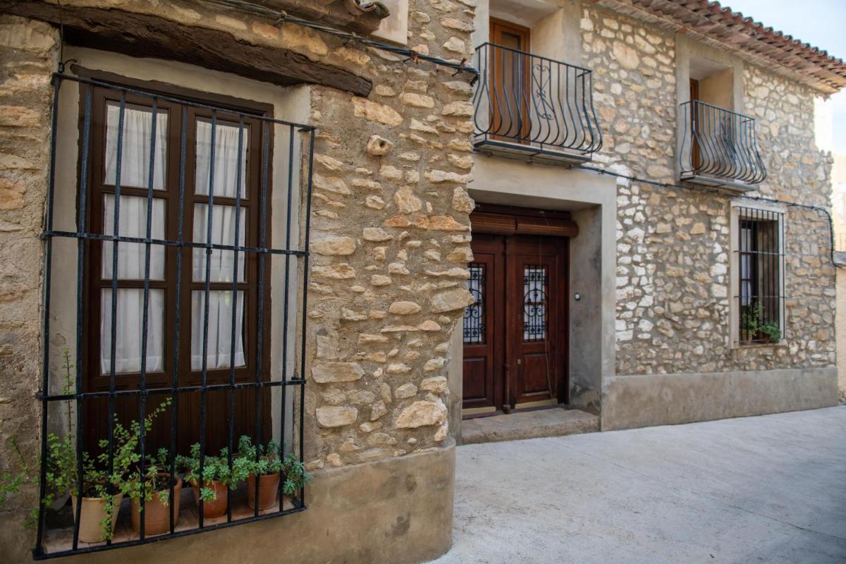 CASA NICOLE Naturaleza, Montañas y Piscina Privada en Alicante - Housity