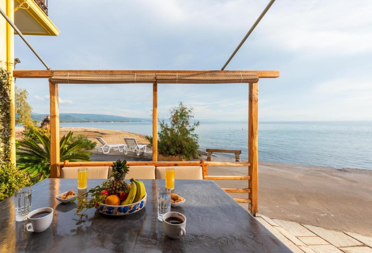 The Sea Front Fisherman’s house - Housity