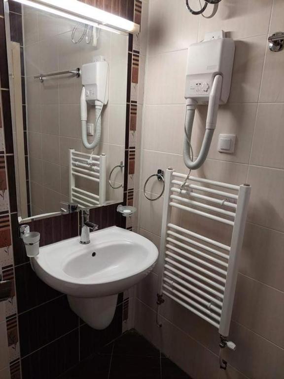Pampo Apartment - Hizvo
