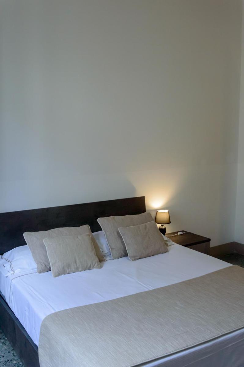 Homelink Firenze - Charlotte - Housity