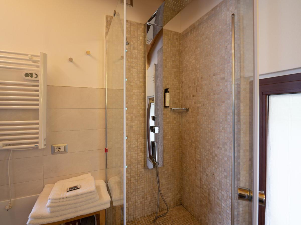 Foresteria Lago di Como - Housity