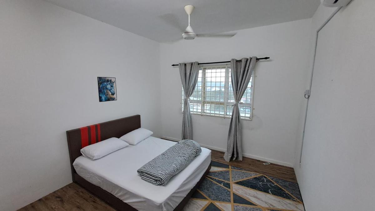 1201 Apartment Ladang Tok Pelam TepiPantaiBatuBuruk - Hizvo