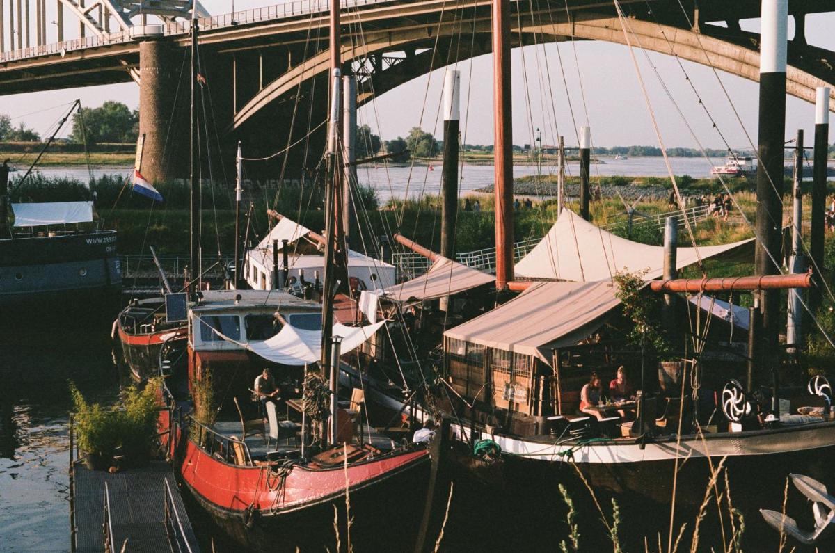 Boat 'Opoe Sientje' - Housity