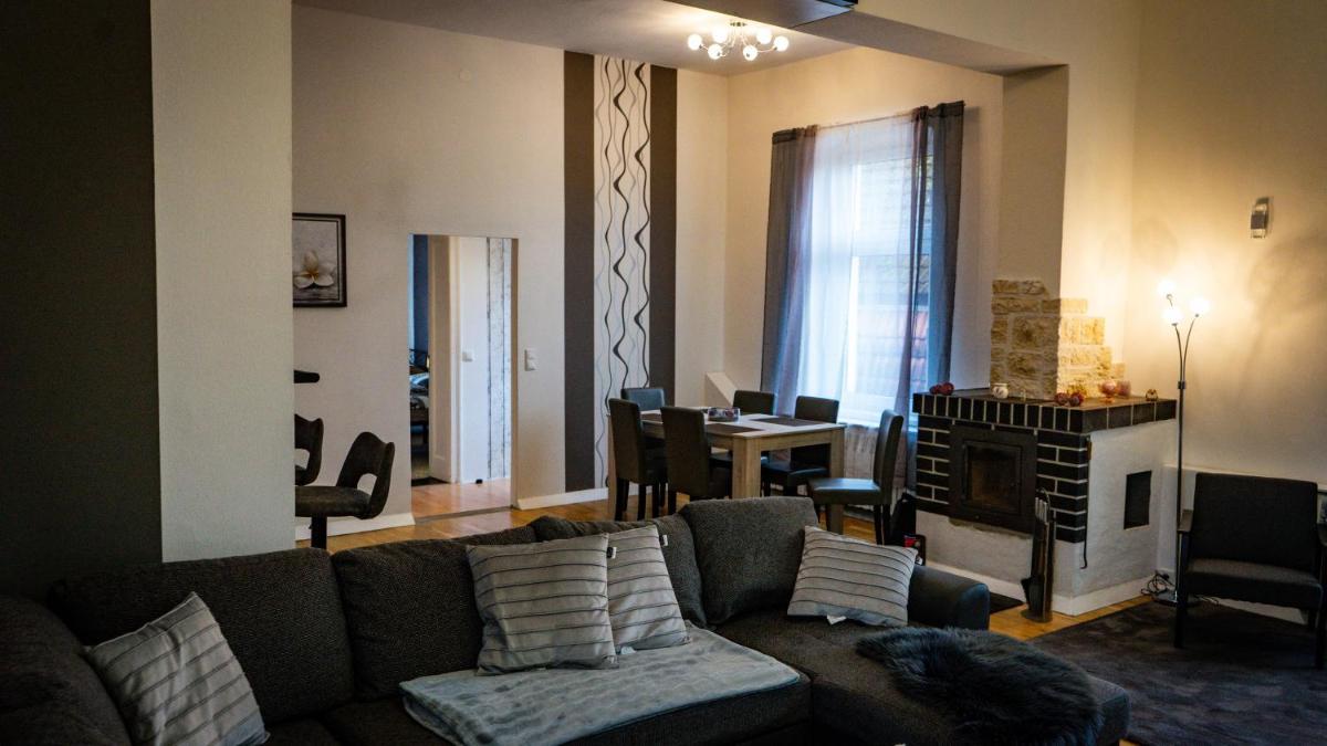 Ferienwohnung zum alten Hotel - Housity