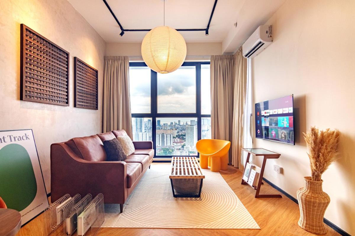 Urban Suites, Classic Collection by Stellar ALV - Housity