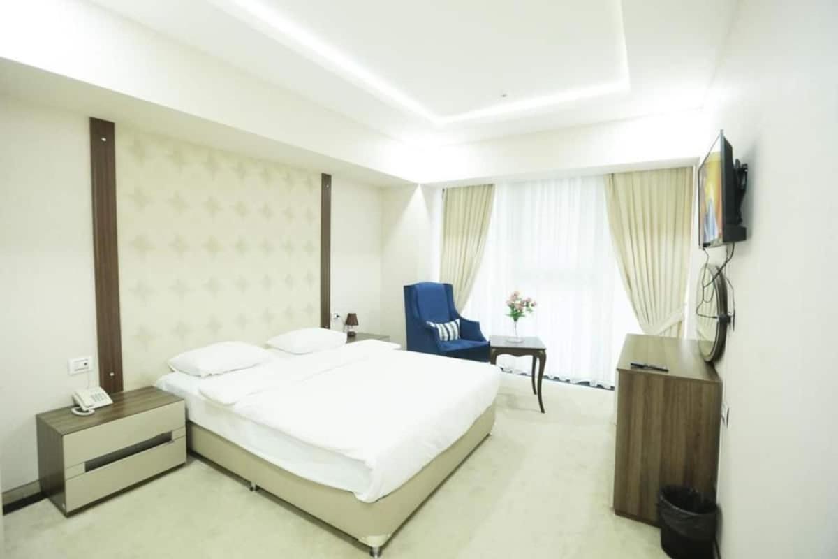 Continent Hotel - Housity