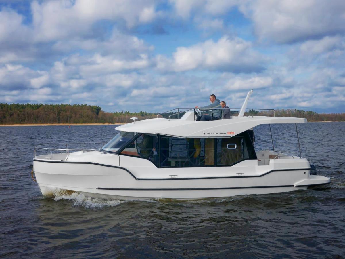Houseboat Holidays Italia - Housity