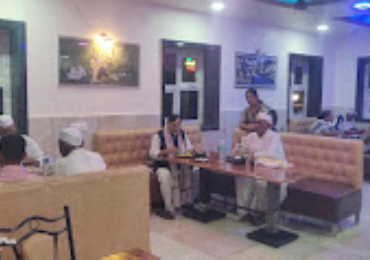 Nanashri Guest House & Restaurants Pimpalgaon - Housity