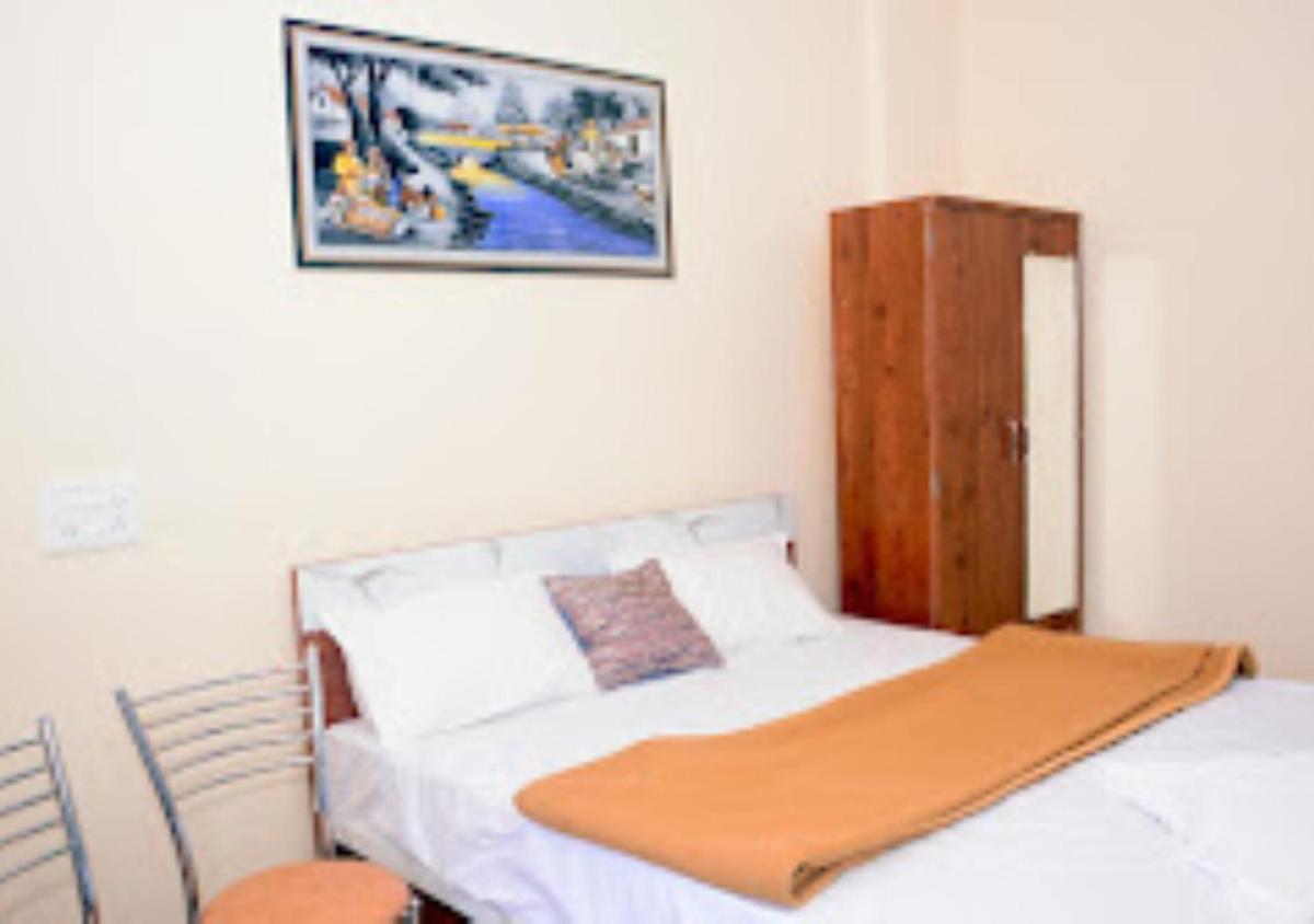 Nanashri Guest House & Restaurants Pimpalgaon - Housity