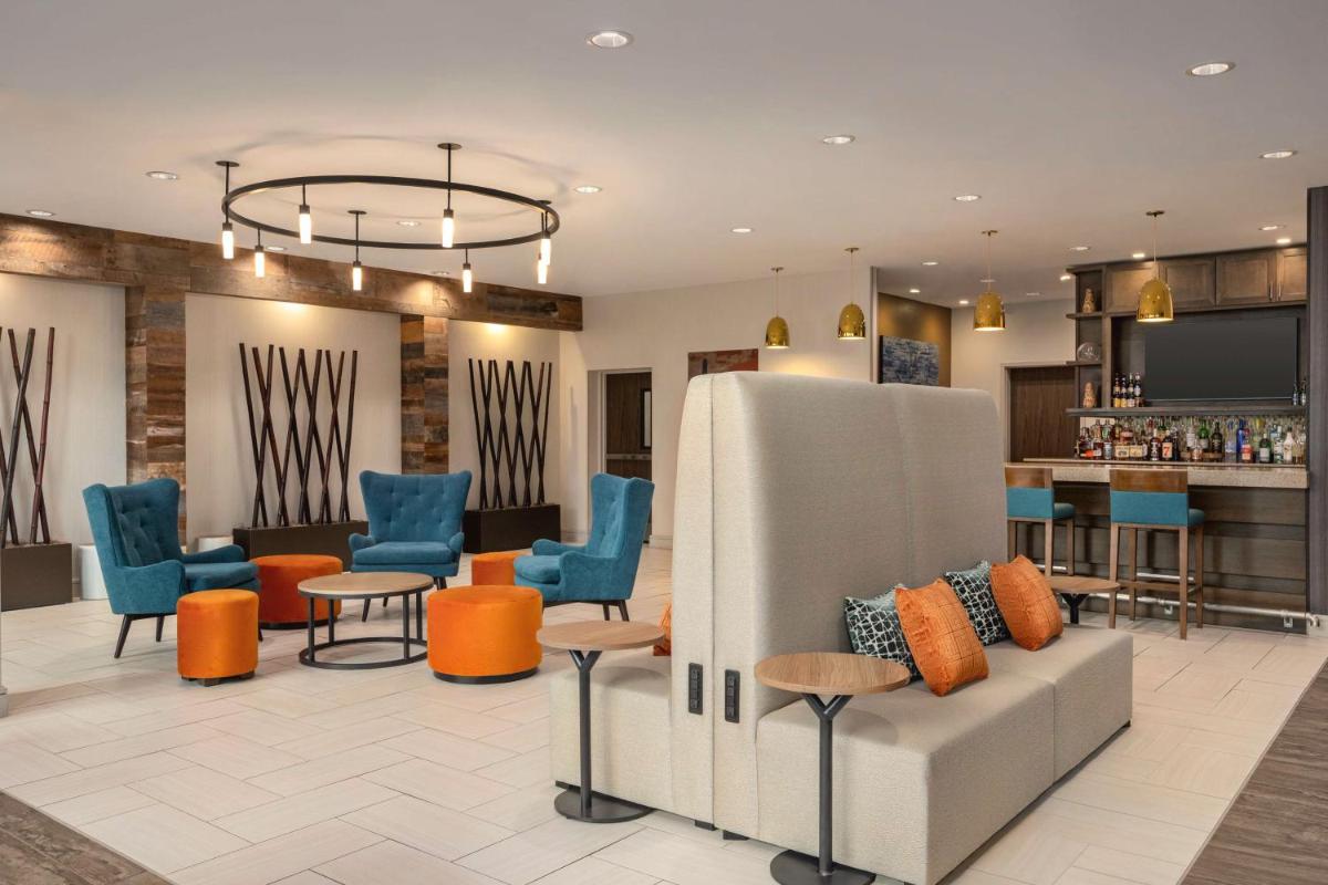 Hilton Garden Inn San Antonio Downtown Riverwalk - Housity