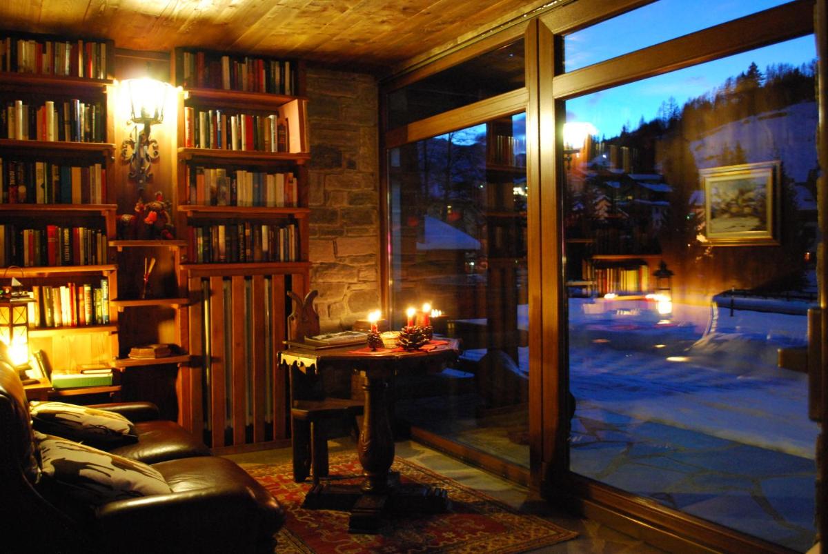 Hotel Bellevue - Housity