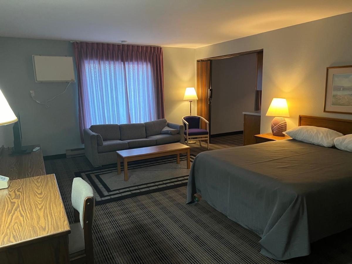 The Ridge Motor Inn - Housity