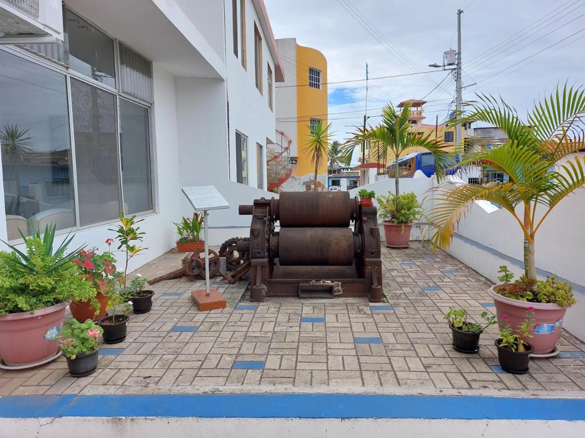 Hotel Islas Galapagos - Housity