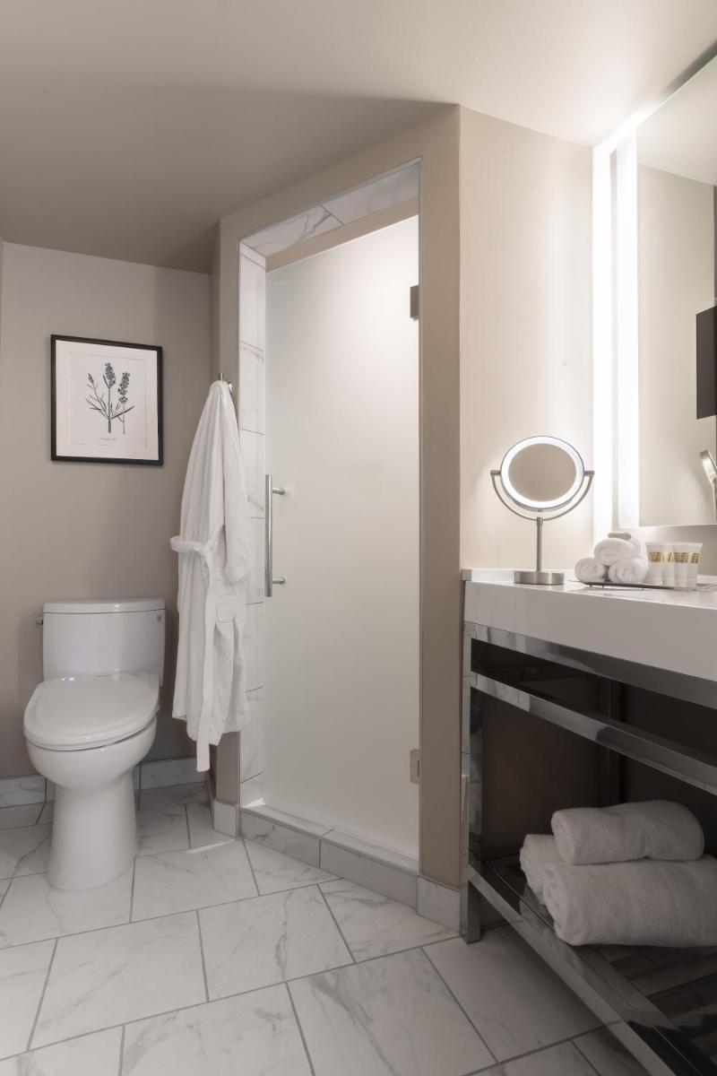 Seven Gables Inn, St Louis West, a Tribute Portfolio Hotel - Housity