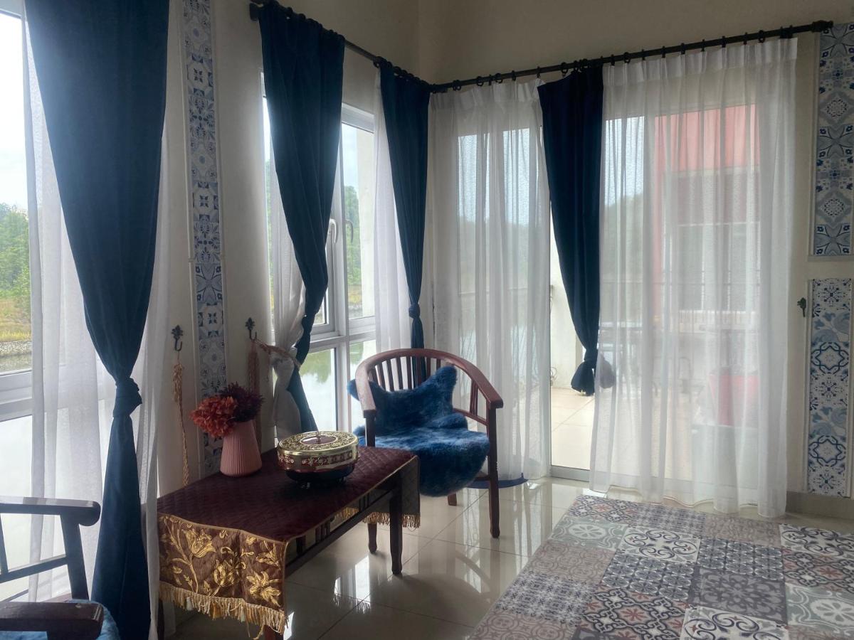 Bukit Gambang Waterpark Villa - Housity