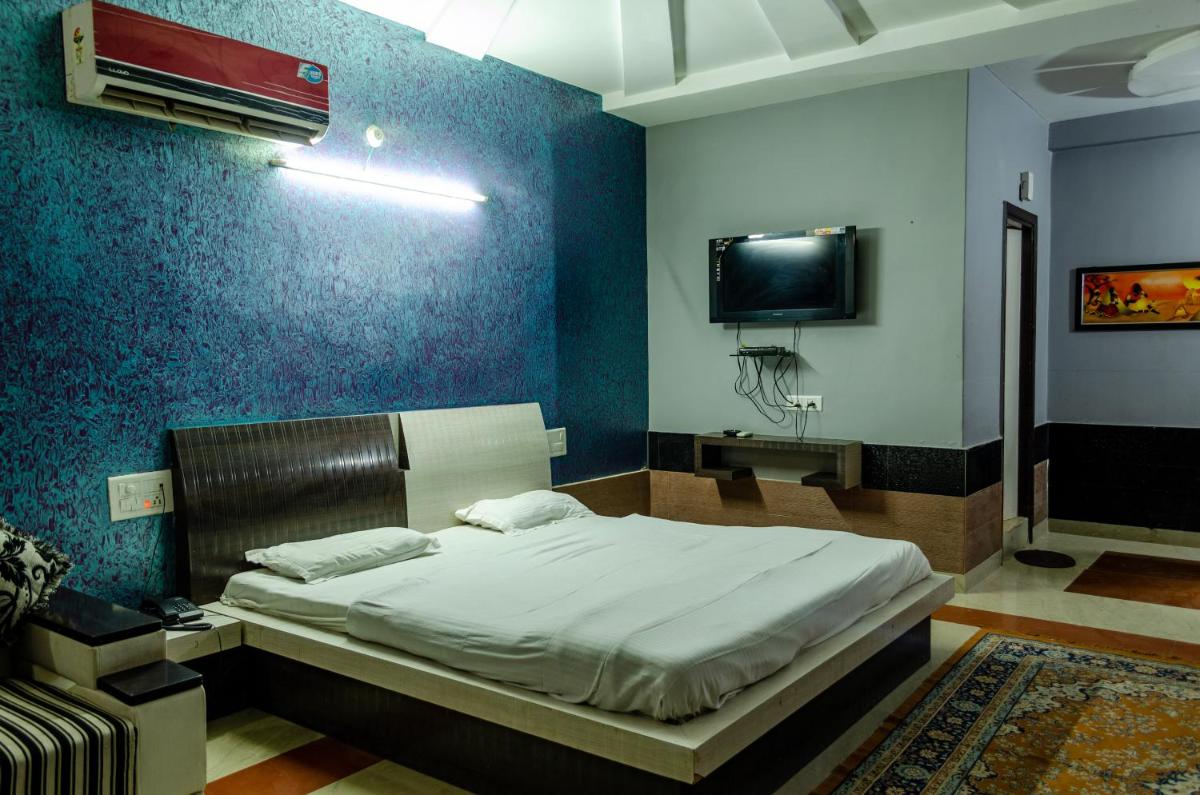 HOTEL CITY SQUARE - Housity