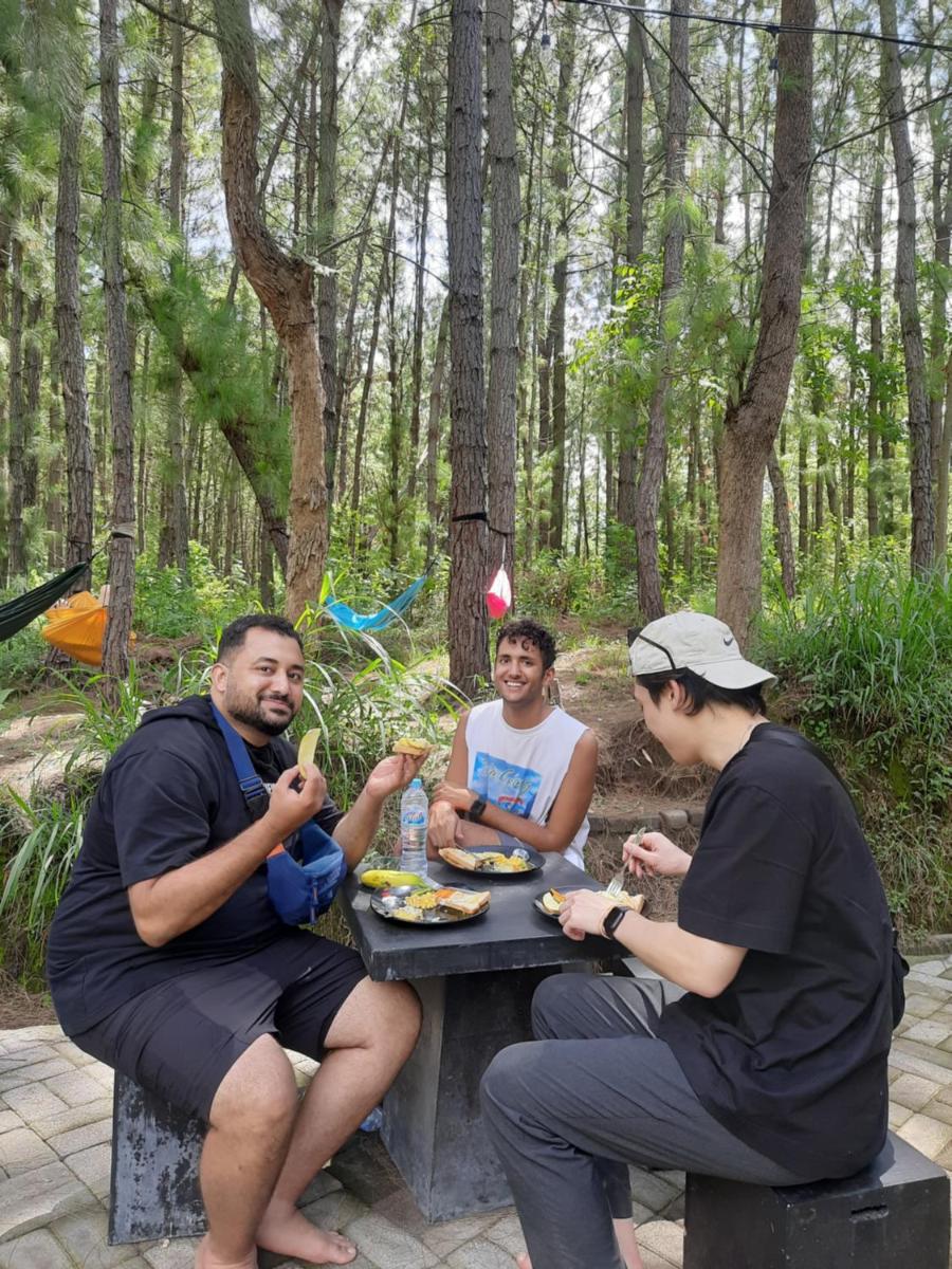 Bromo Dormitory & Camp - Housity