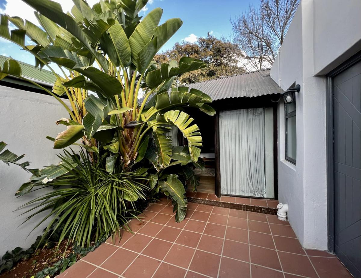 Ferns Country Lodge - Housity