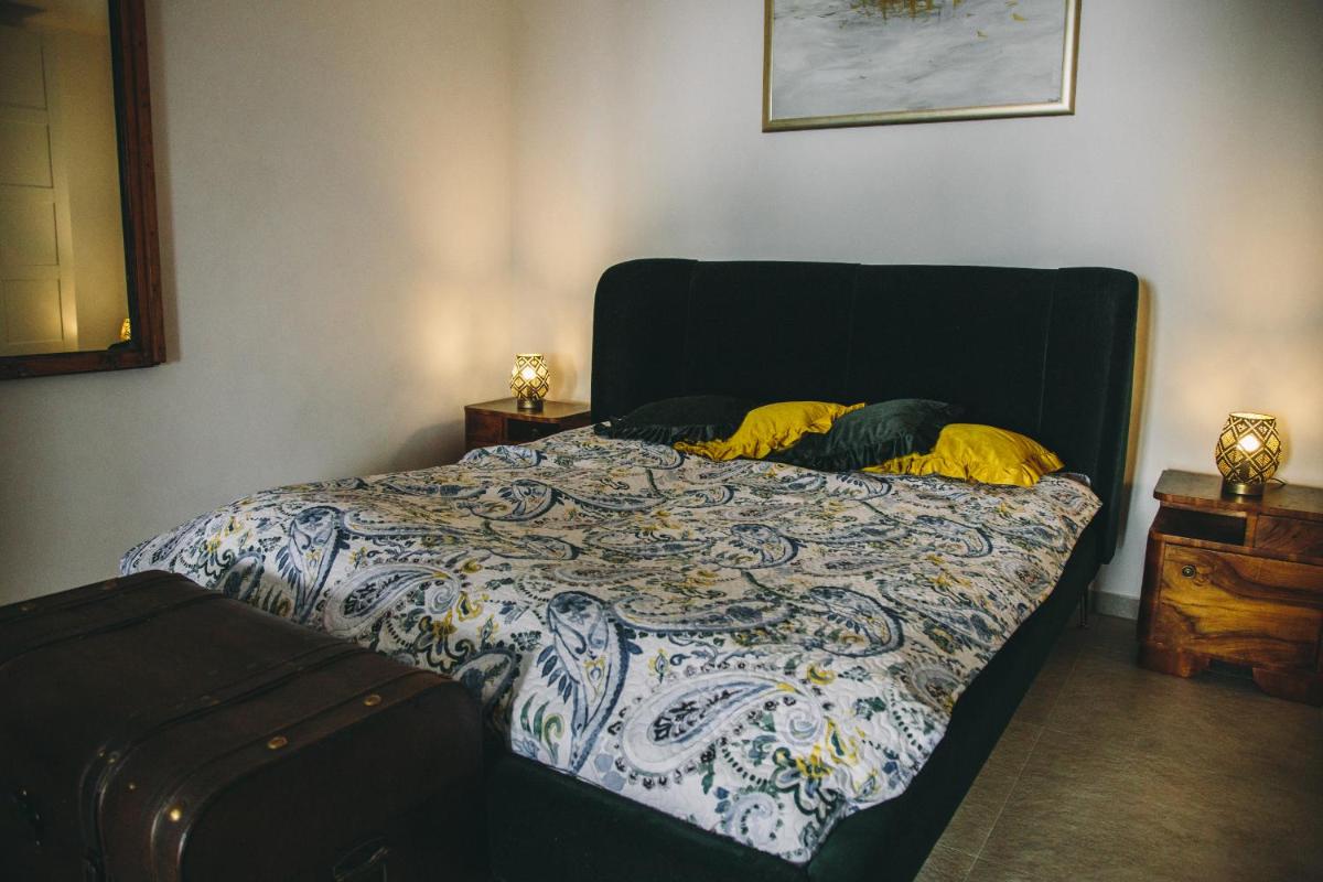 Zielone Wzgórze 393 - Housity
