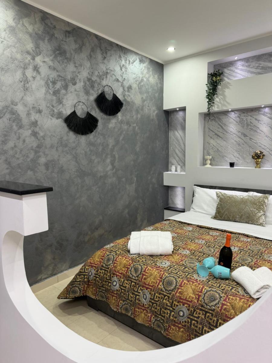 Il cortiletto28 Rooms & House - Housity