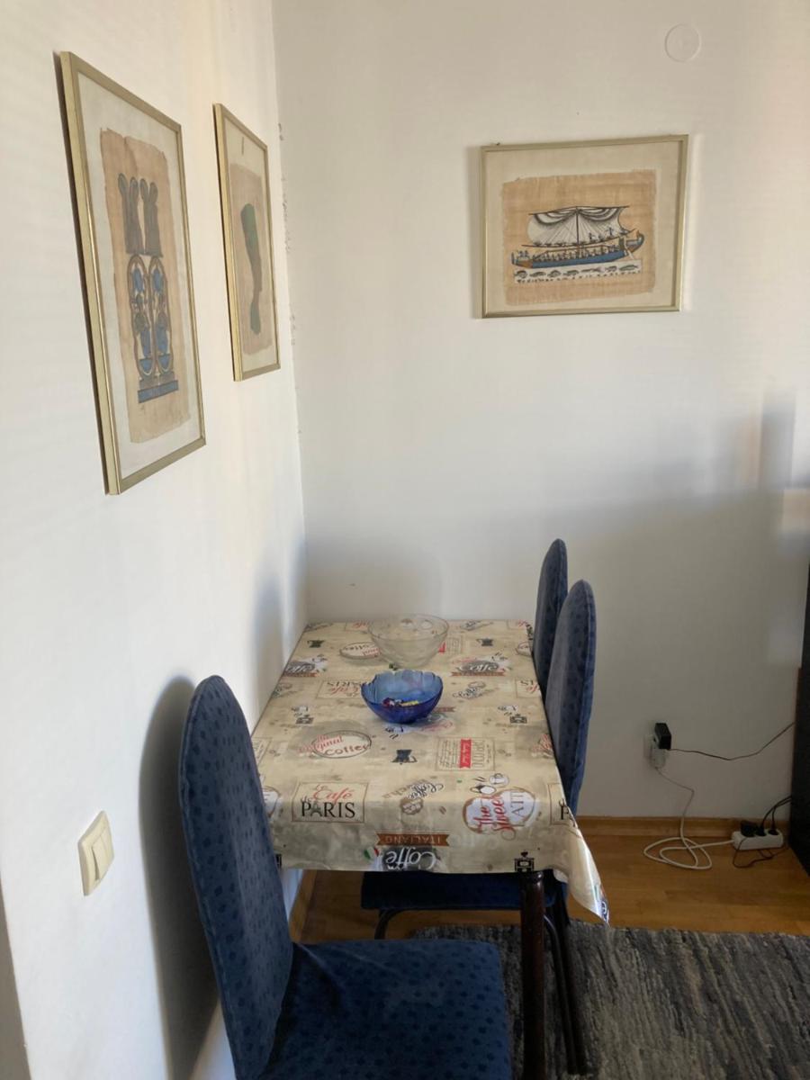 Lakoja garsonjera - Housity