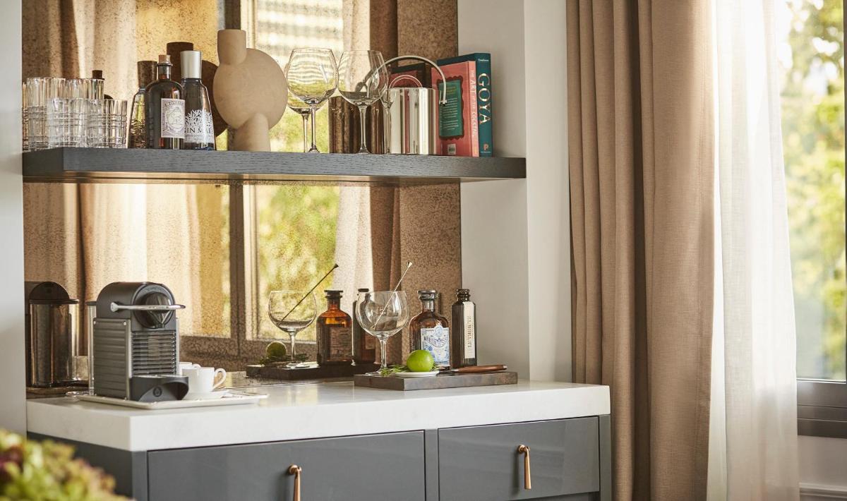Una cocina o zona de cocina en Rosewood Villa Magna