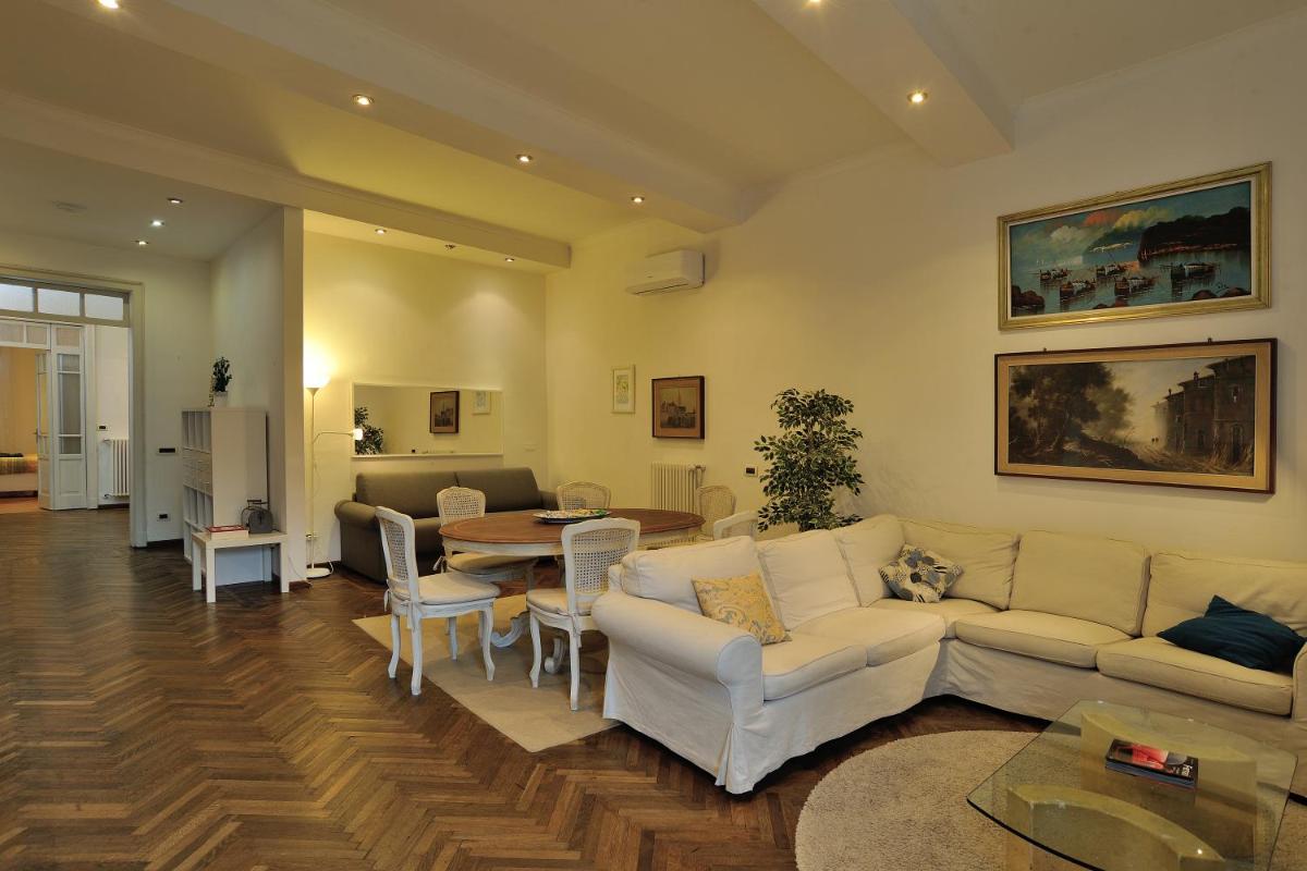 Loris' House - Housity